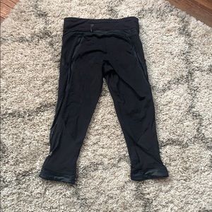 Lululemon | Size 4 | Cropped Leggings